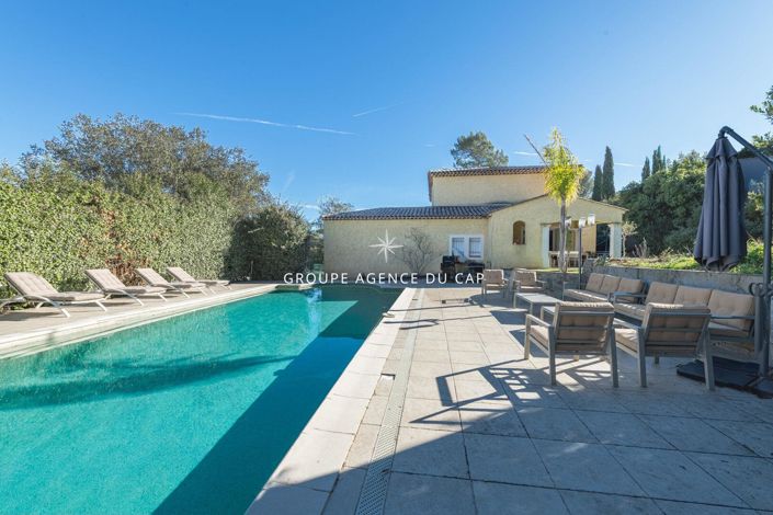 Image No.4-Maison de 4 chambres à vendre à Saint-Raphael