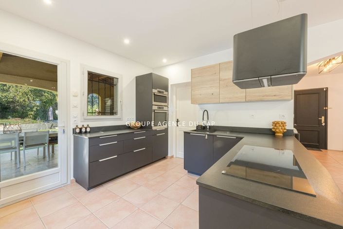 Image No.8-Maison de 4 chambres à vendre à Saint-Raphael