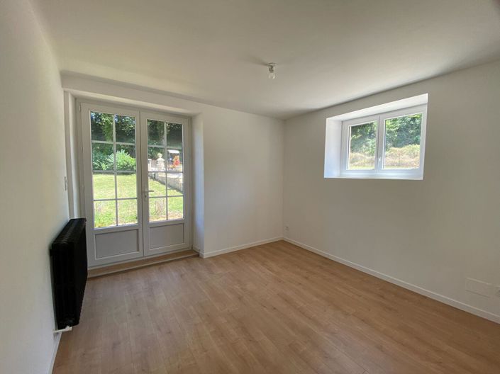 Image No.10-4 Bed House for sale