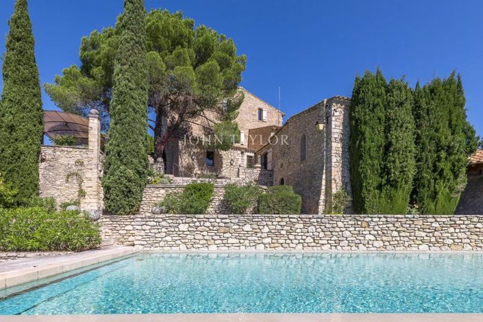 Image No.7-8 Bed House for sale