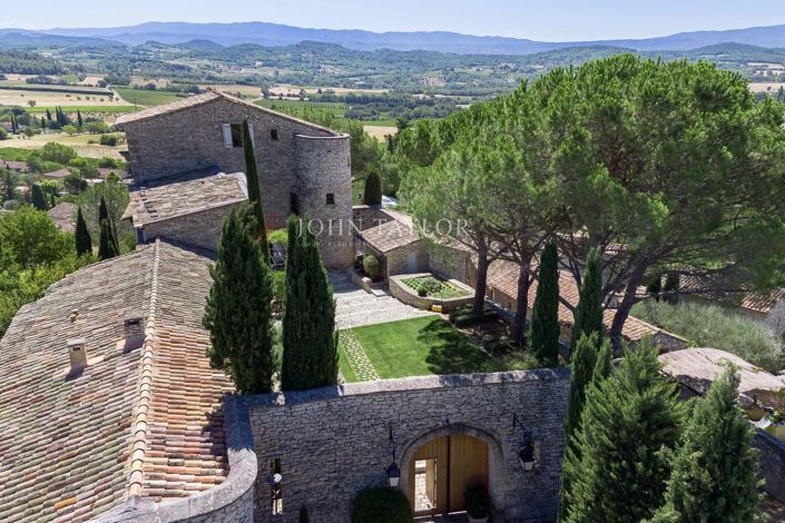 Image No.9-8 Bed House for sale