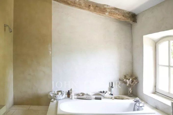 Image No.26-7 Bed House for sale