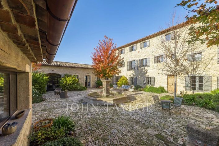 Image No.6-7 Bed House for sale