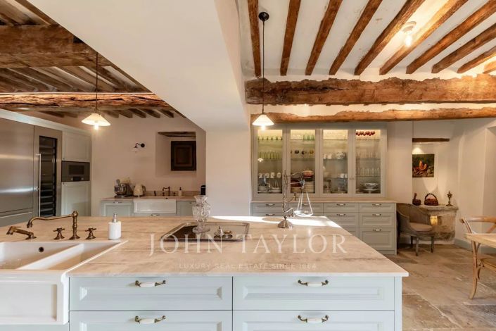 Image No.9-7 Bed House for sale