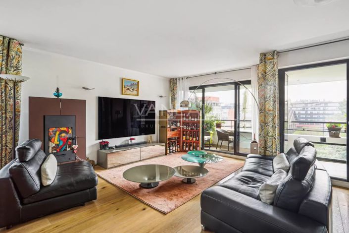Image No.3-3 Bed Apartment for sale