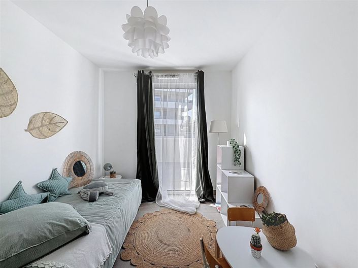 Image No.15-3 Bed Apartment for sale