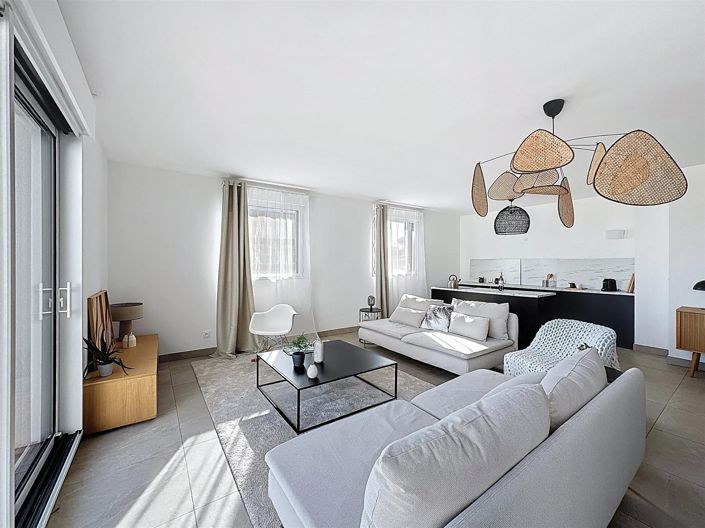 Image No.7-3 Bed Apartment for sale