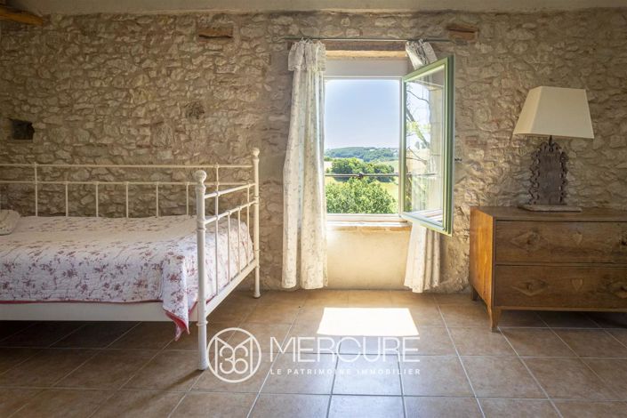 Image No.7-6 Bed House for sale