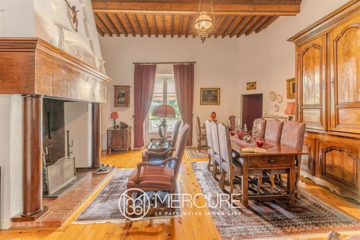 Image No.5-6 Bed House for sale