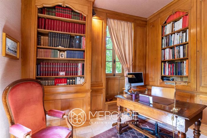 Image No.7-6 Bed House for sale