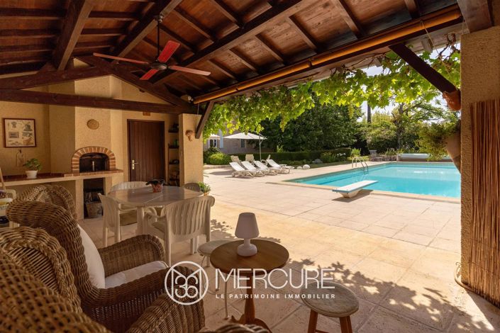 Image No.8-6 Bed House for sale