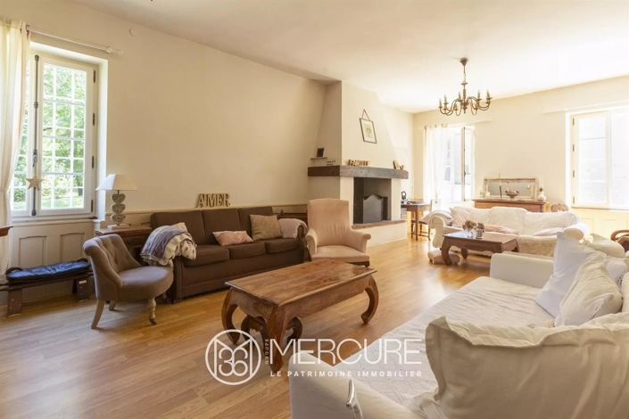 Image No.5-15 Bed House for sale