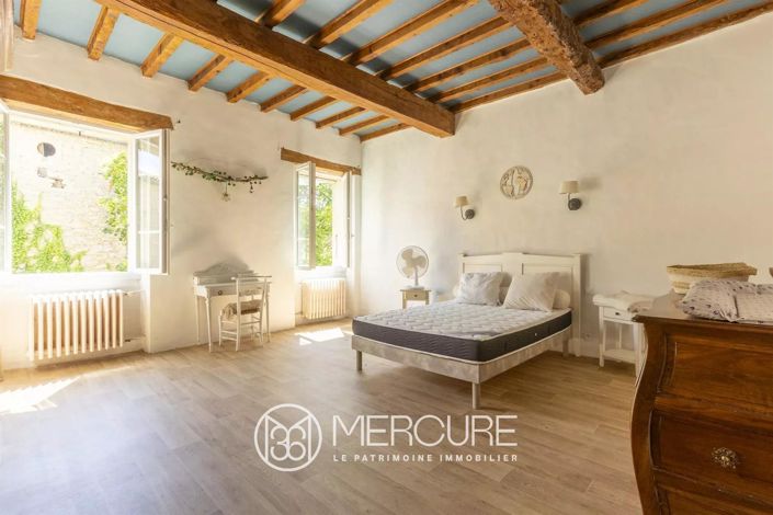 Image No.8-15 Bed House for sale