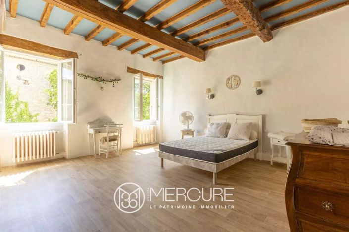 Image No.8-15 Bed House for sale