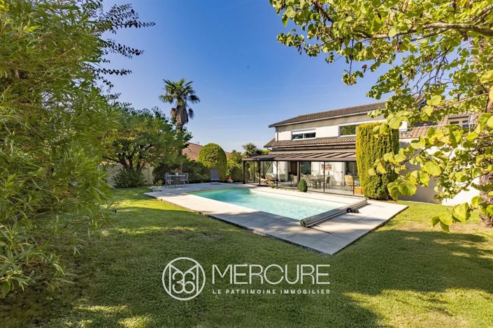 Image No.8-4 Bed House for sale