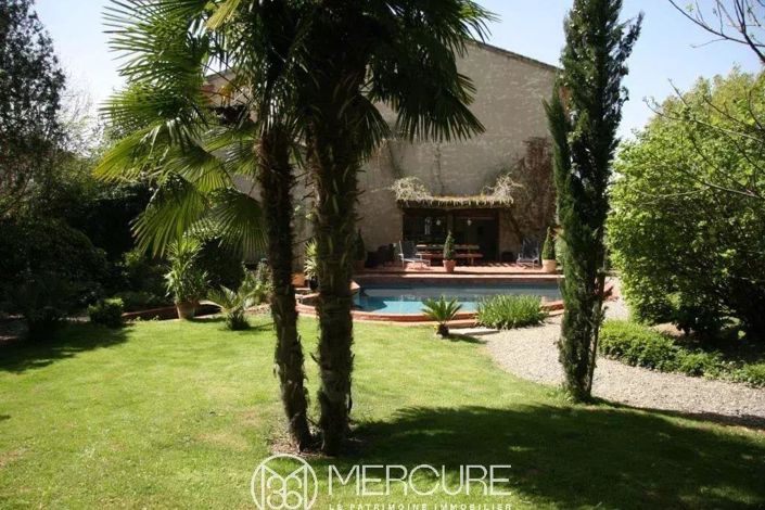 Image No.10-5 Bed House for sale