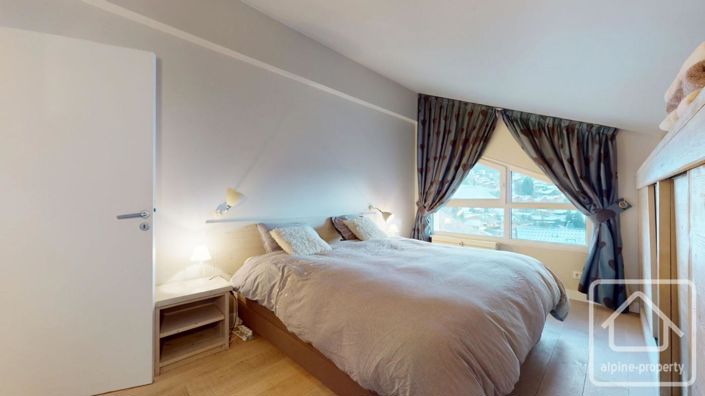 Image No.12-4 Bed Apartment for sale