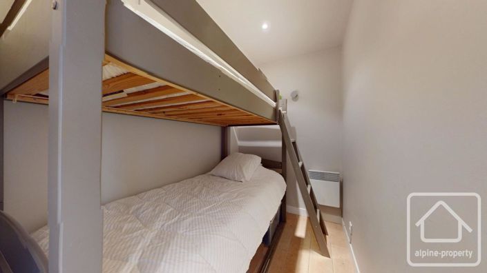 Image No.16-4 Bed Apartment for sale