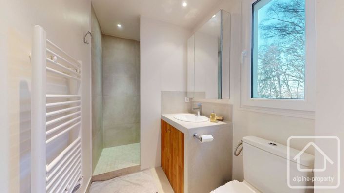 Image No.17-4 Bed Apartment for sale