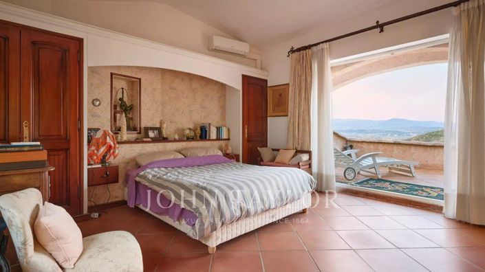 Image No.14-3 Bed House for sale