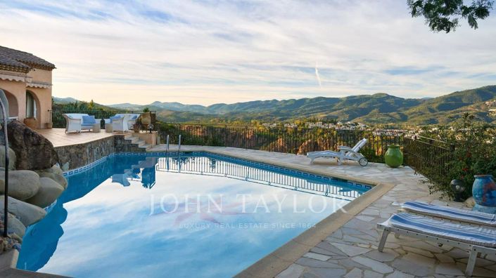 Image No.7-3 Bed House for sale