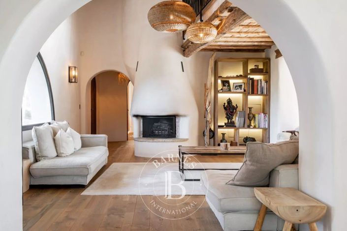 Image No.5-7 Bed House for sale