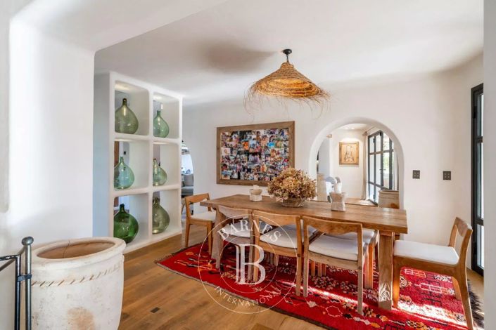 Image No.7-7 Bed House for sale