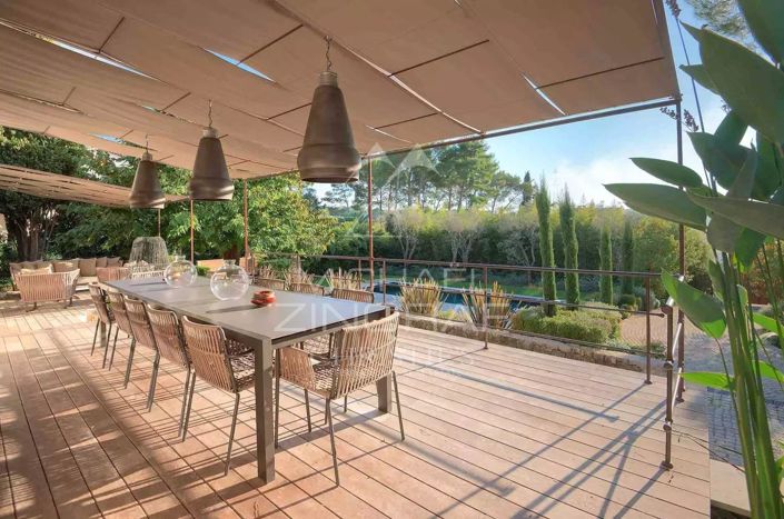 Image No.2-4 Bed House for sale