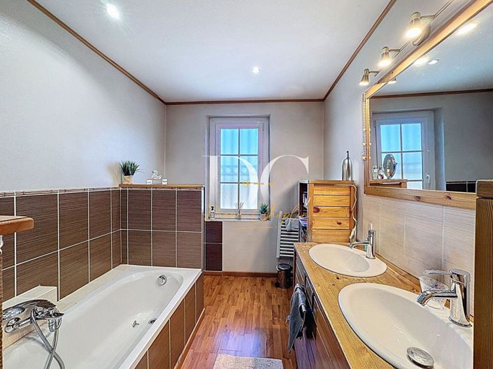 Image No.15-5 Bed House for sale