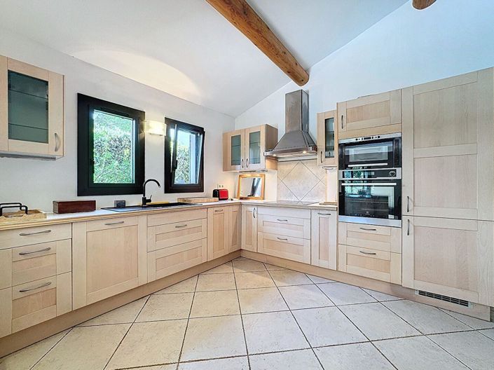 Image No.10-4 Bed House for sale