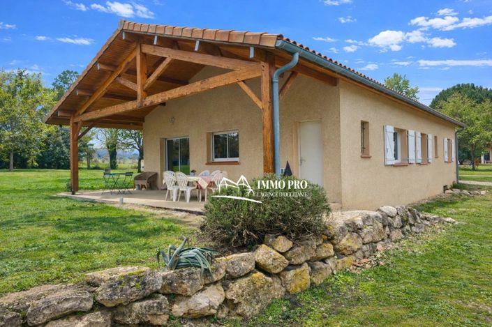 Image No.2-4 Bed House for sale