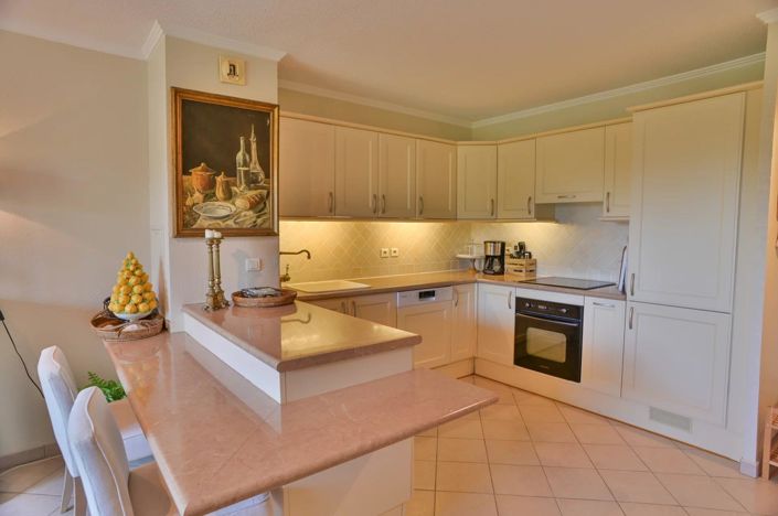 Image No.14-3 Bed Apartment for sale