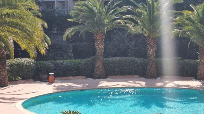 Image No.20-3 Bed Apartment for sale