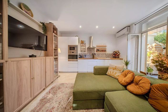 Image No.6-Apartment for sale