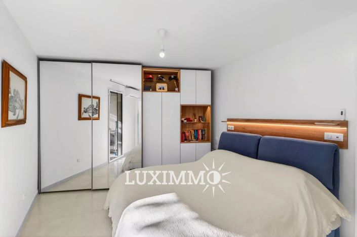 Image No.3-Appartement de 2 chambres à vendre à Cannes