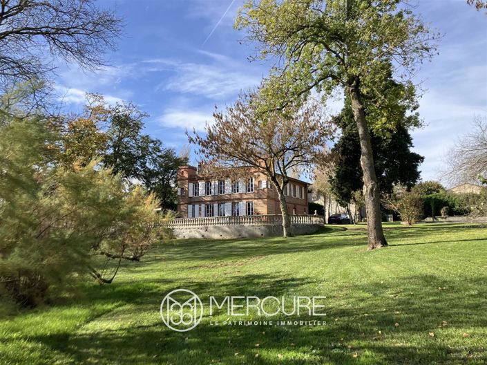 Image No.2-4 Bed House for sale