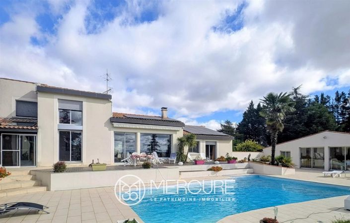 Image No.2-5 Bed House for sale