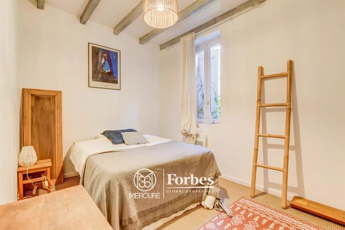 Image No.10-6 Bed House for sale