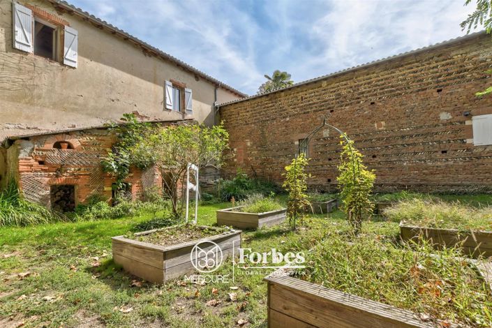 Image No.12-6 Bed House for sale