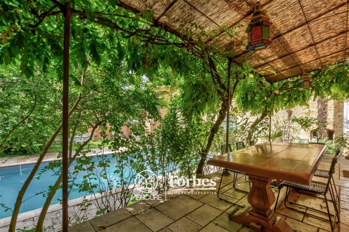 Image No.6-6 Bed House for sale