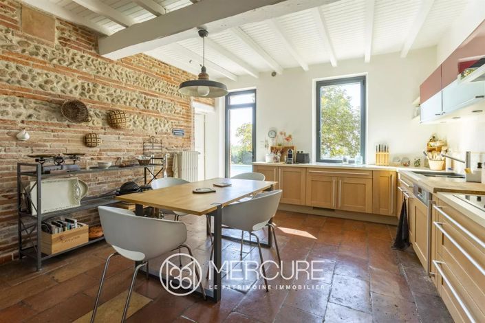 Image No.5-5 Bed House for sale