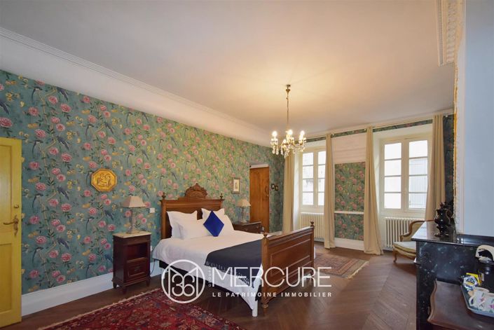 Image No.8-7 Bed House for sale