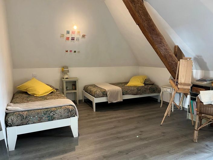 Image No.10-6 Bed House for sale