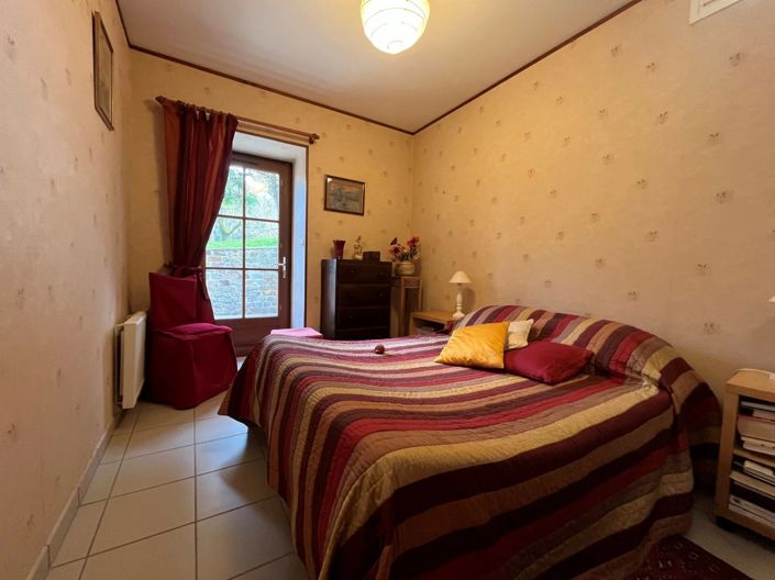 Image No.18-6 Bed House for sale