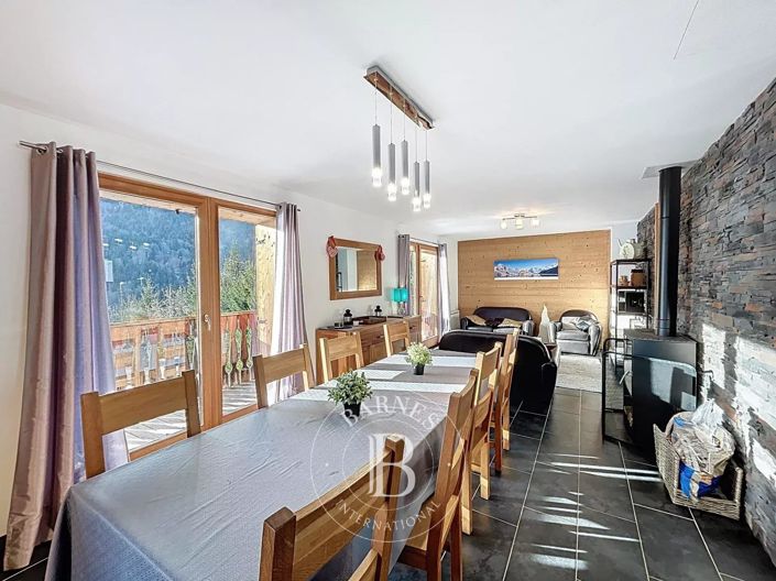 Image No.3-5 Bed House for sale