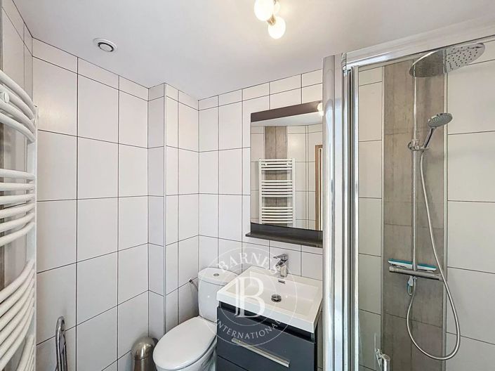 Image No.41-5 Bed House for sale