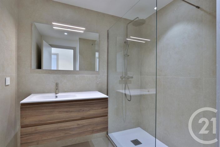 Image No.8-Appartement de 2 chambres à vendre à Nice