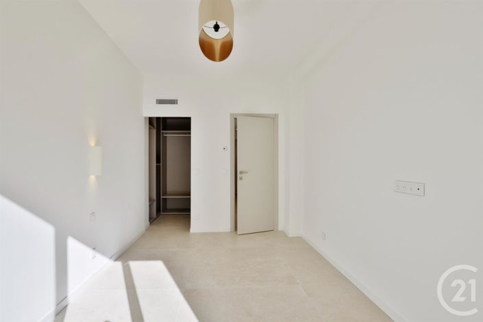 Image No.9-Appartement de 2 chambres à vendre à Nice