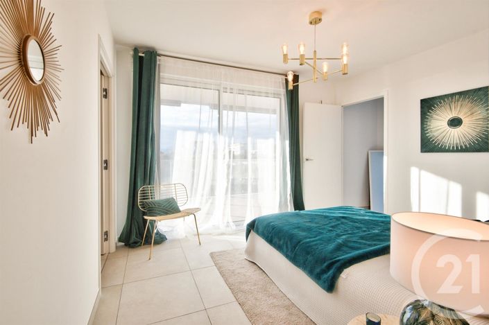 Image No.14-3 Bed Apartment for sale