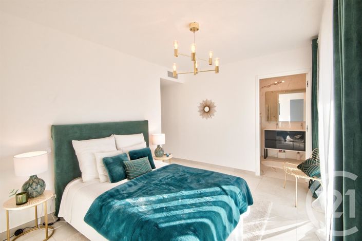 Image No.15-3 Bed Apartment for sale